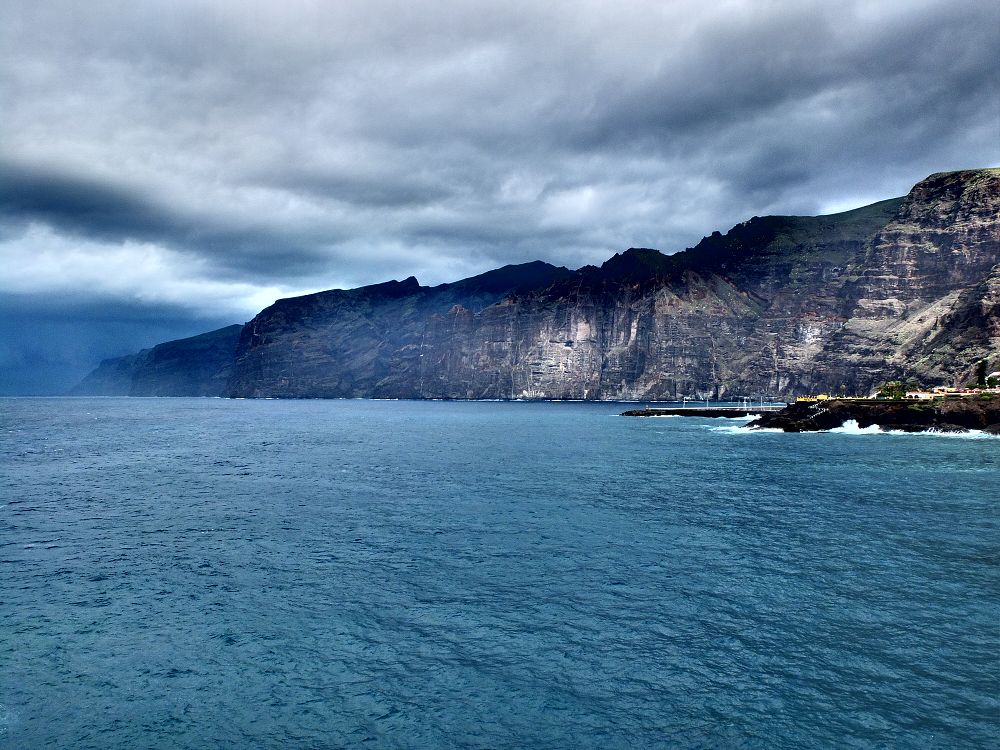 Los Gigantes